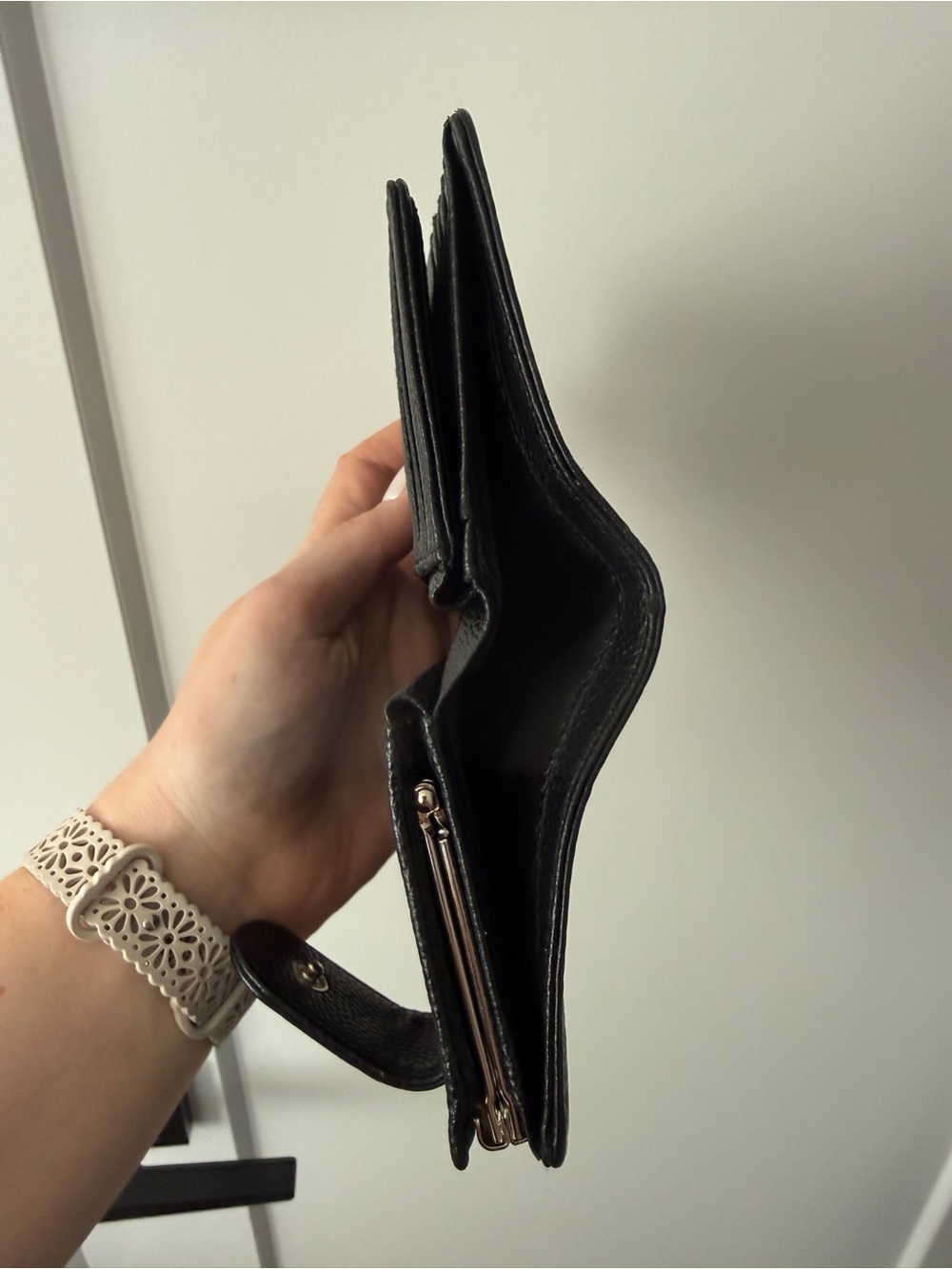 Black Genuine Leather Organizer Wallet | Snap Closure | Card Slots & Coin Purse - Picture 8 of 8